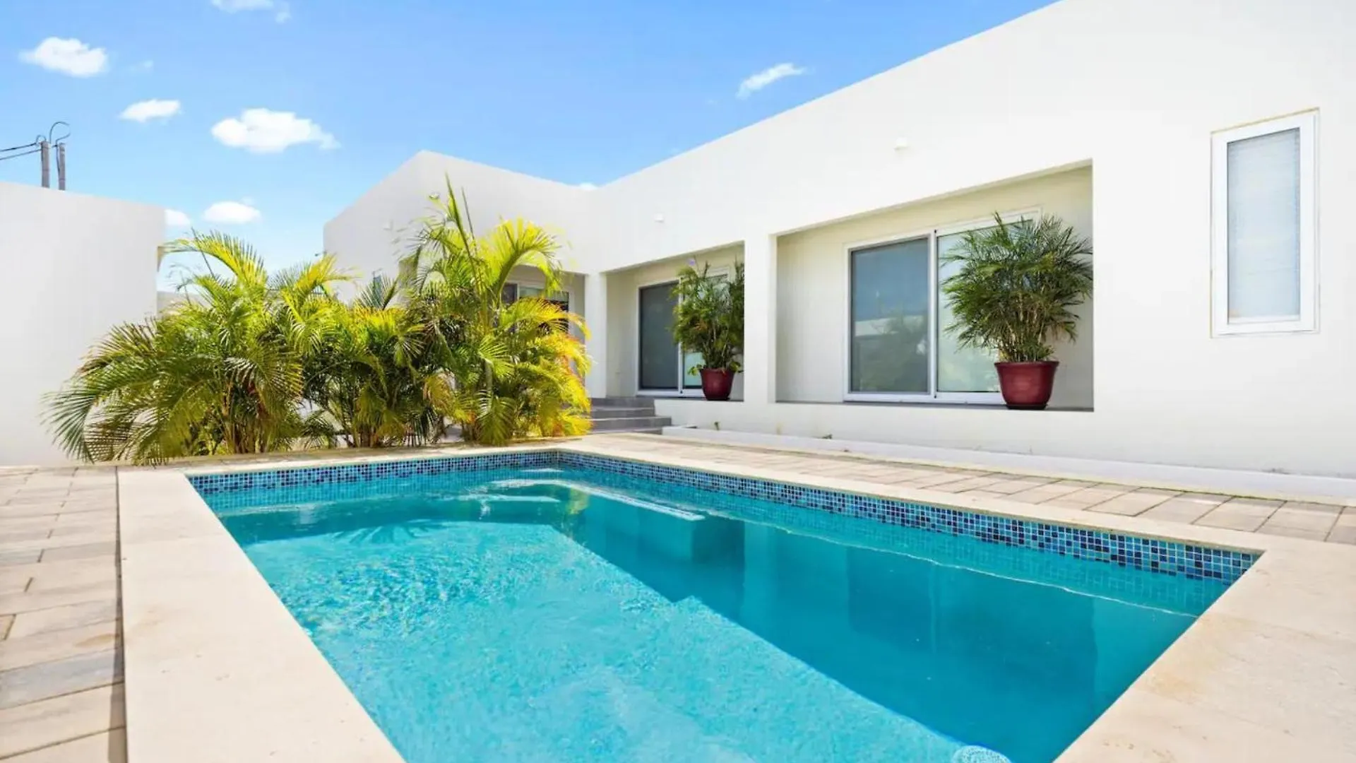 Luxurious Villa In Noord, Aruba Palm Beach